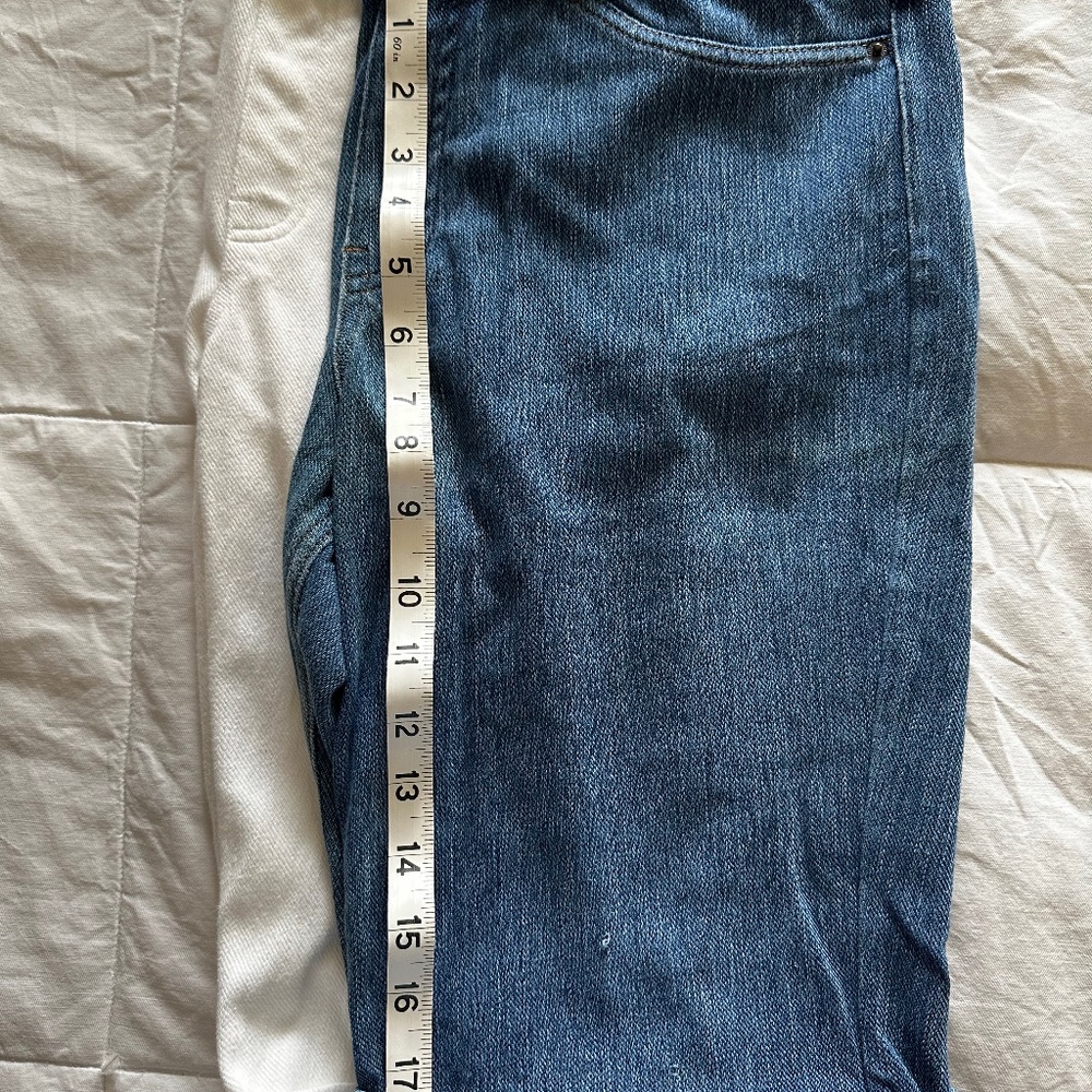 Hue Denim Bermuda Shorts in Blue, Size L